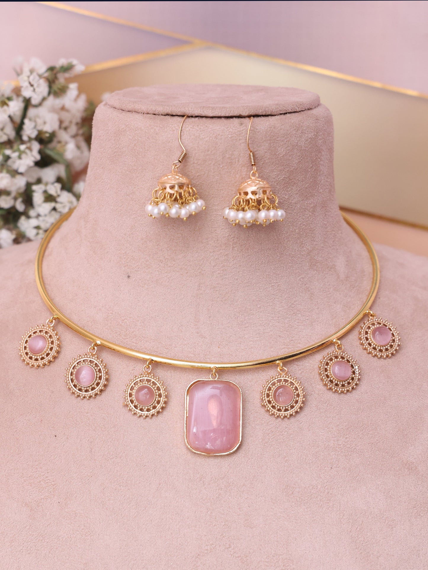 Baby Pink Iksura Hasli Necklace Set