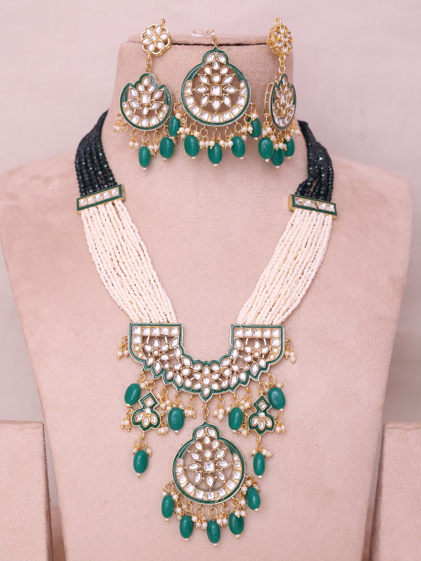Emerald Bahumathi Neclace Set
