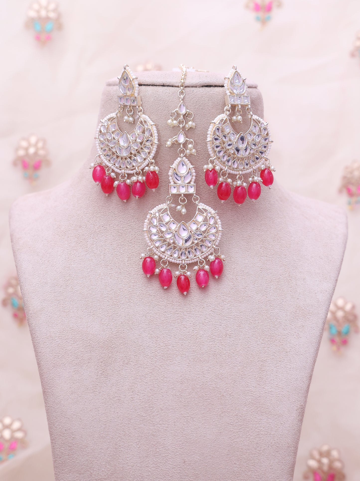 Pink Zilpah Necklace Set