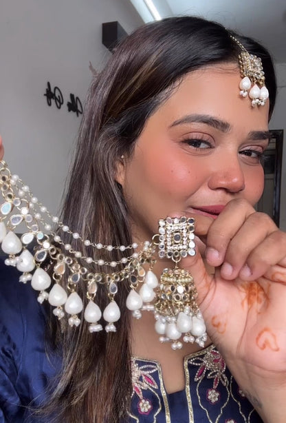 White Kiaray Jhumkis with Tika