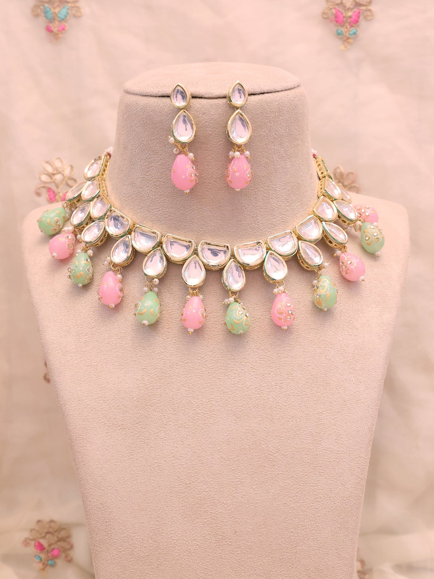 Pastel Labang Necklace Set