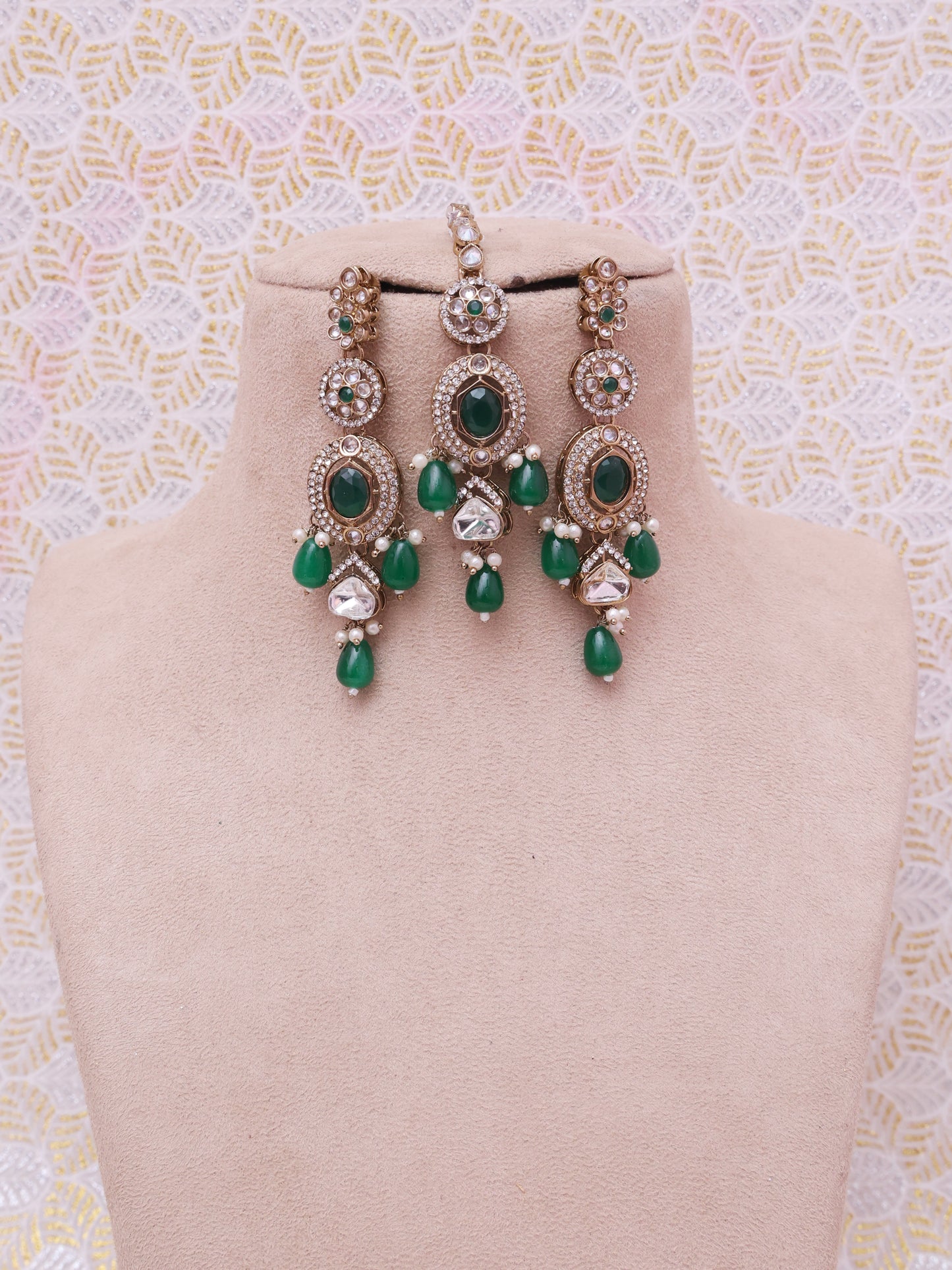 Emerald Aalia Necklace Set