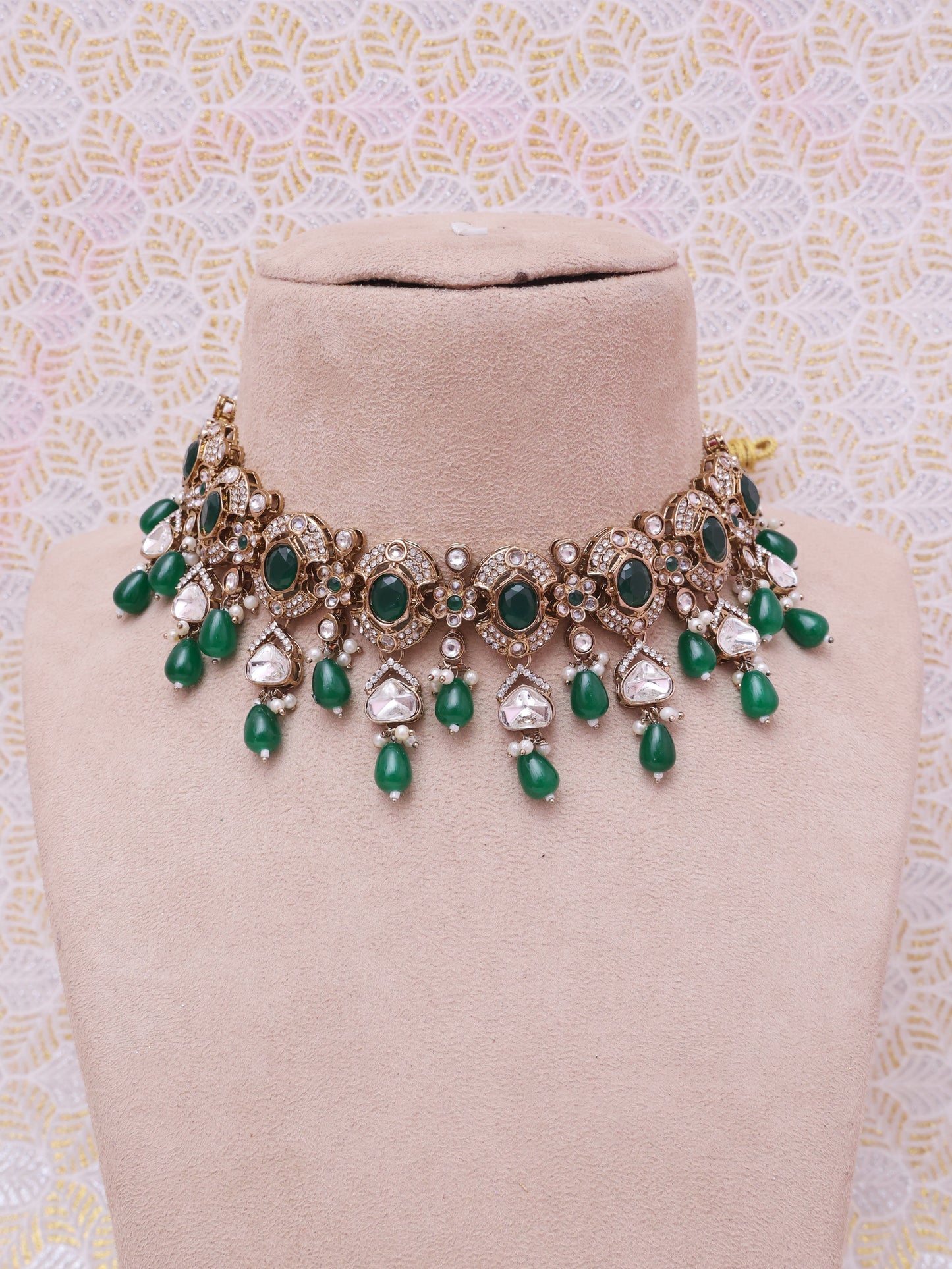 Emerald Aalia Necklace Set