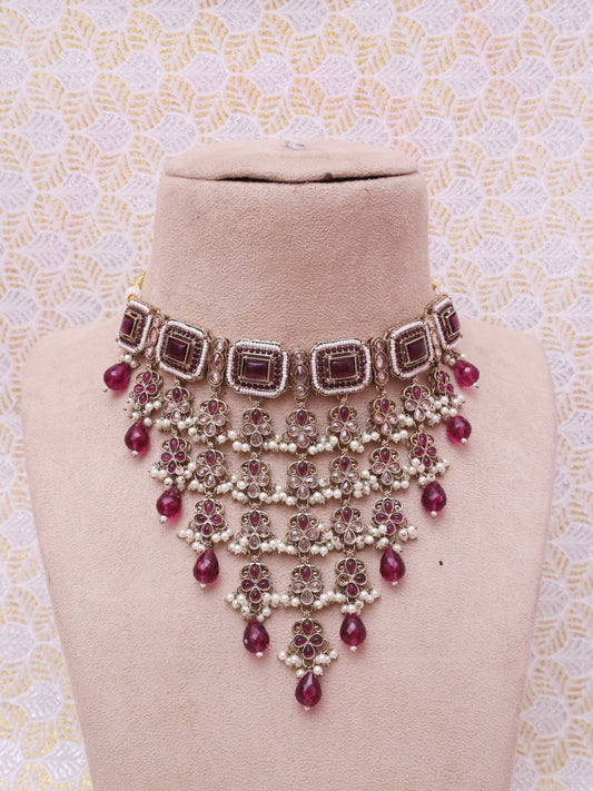 Wine Vaijanti Necklace Set