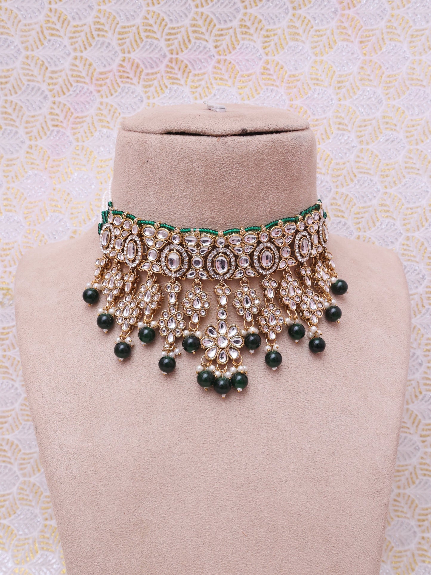 Emerald Willona Necklace Set