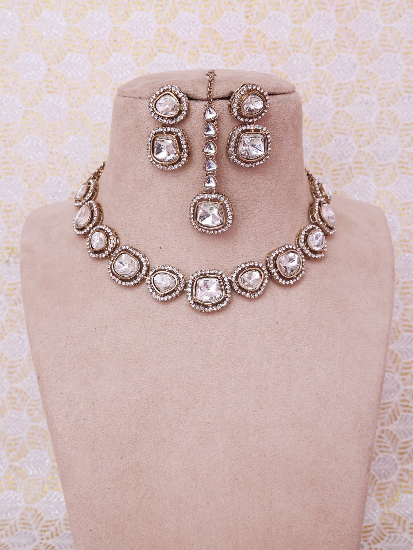 White Nabhya Necklace Set