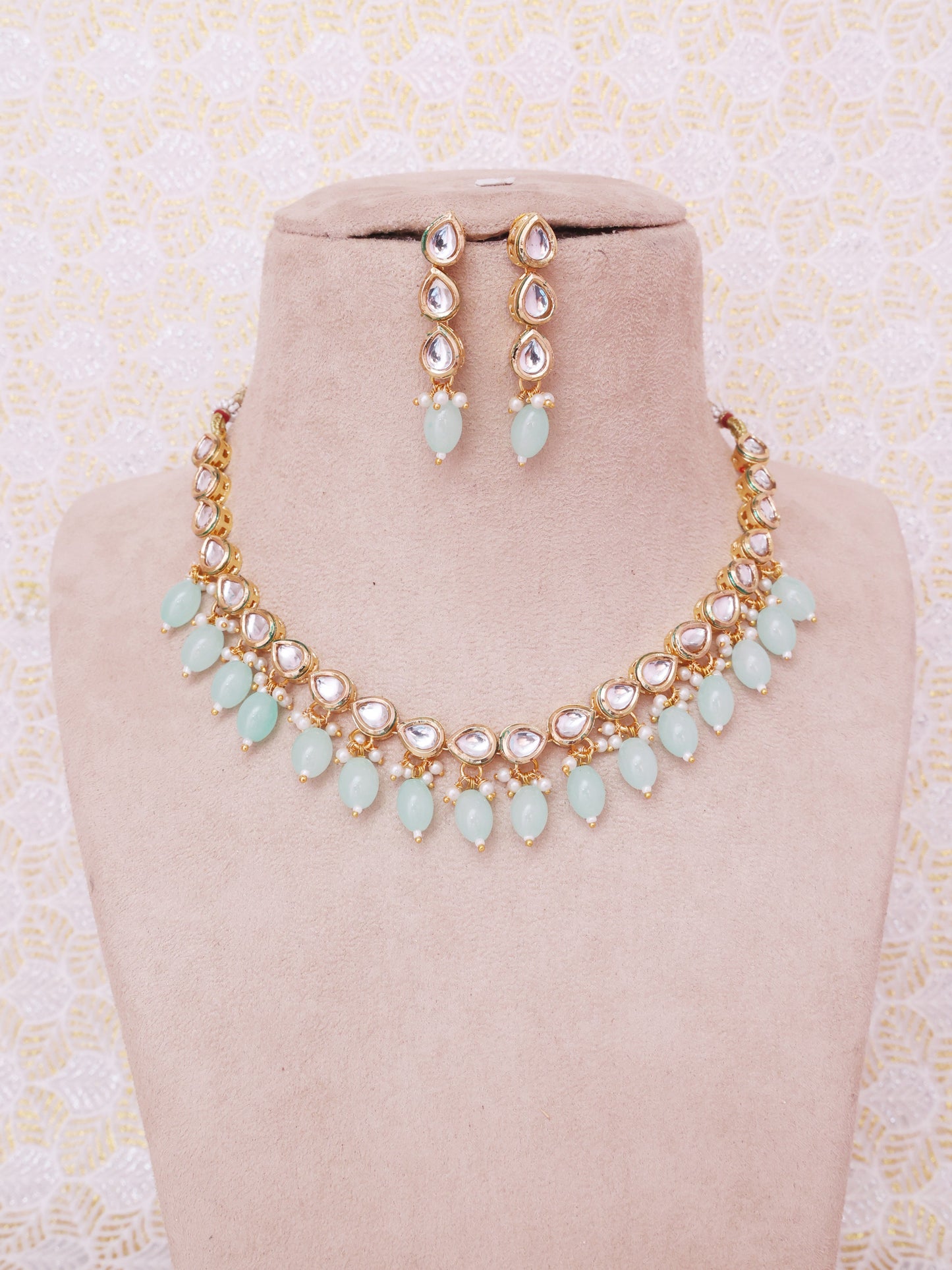 Mint Chhavi Necklace Set