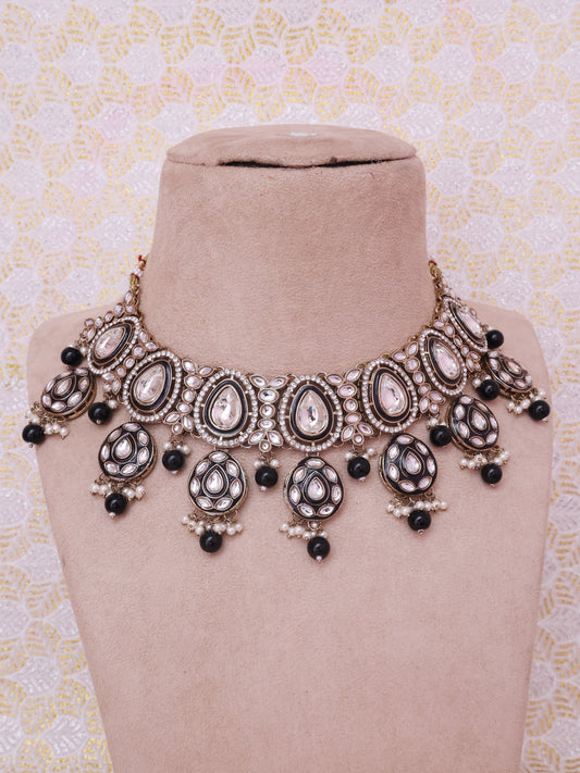 Black Maya Necklace Set