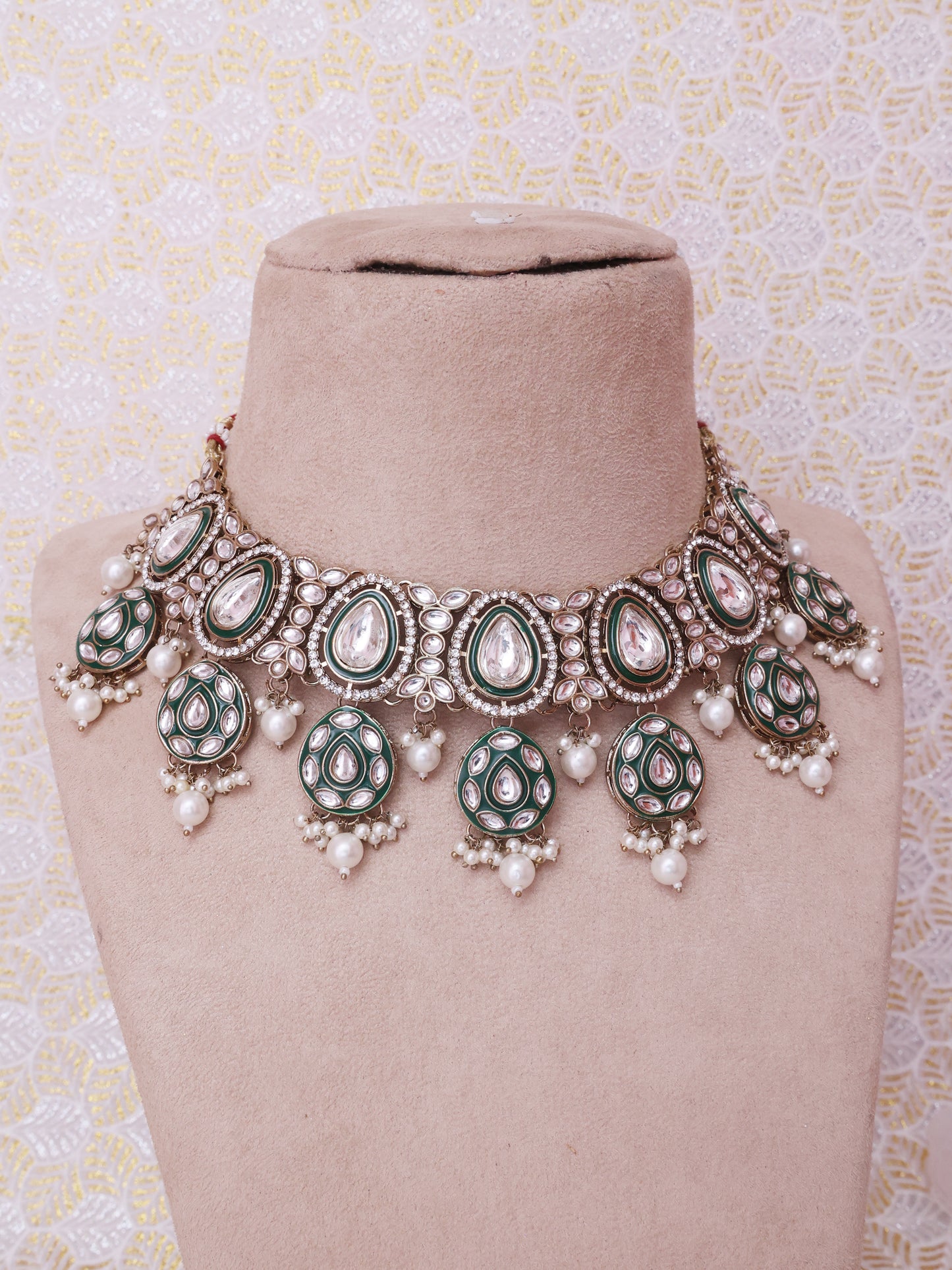 Emerald Maya Necklace Set