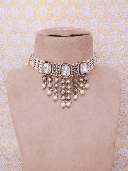 White Sada Necklace Set