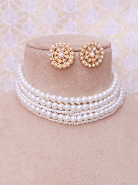 White Udira Pearl Necklace Set