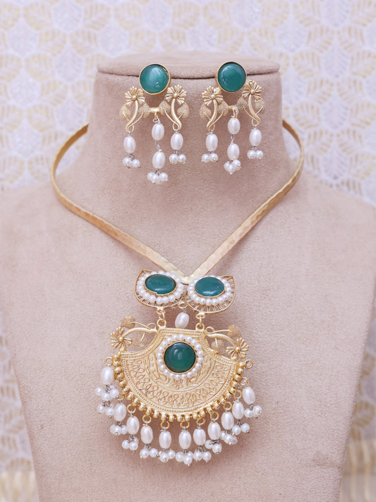 Green Shalini Hasli Necklace Set