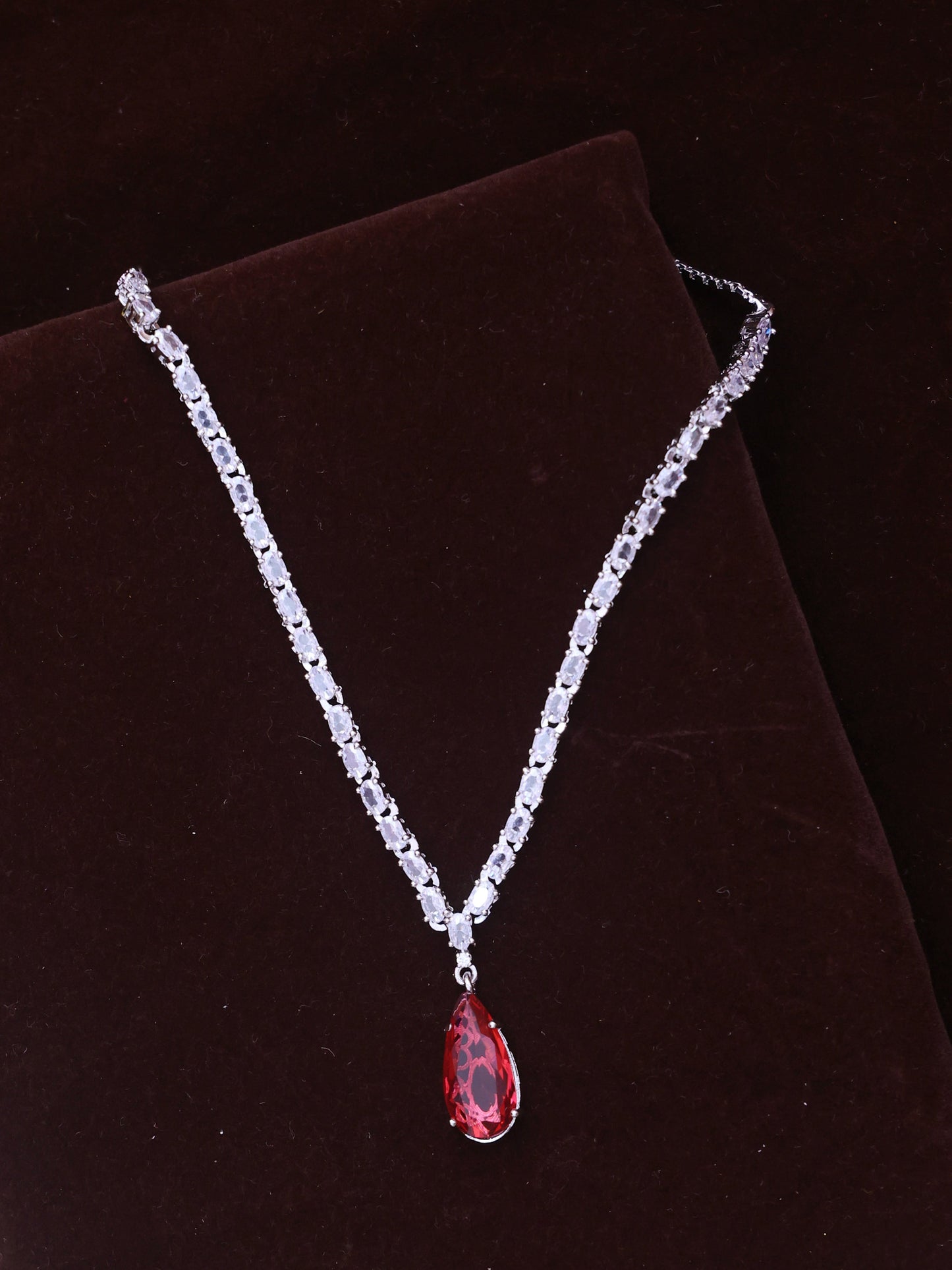 Red Millie AD Necklace Set