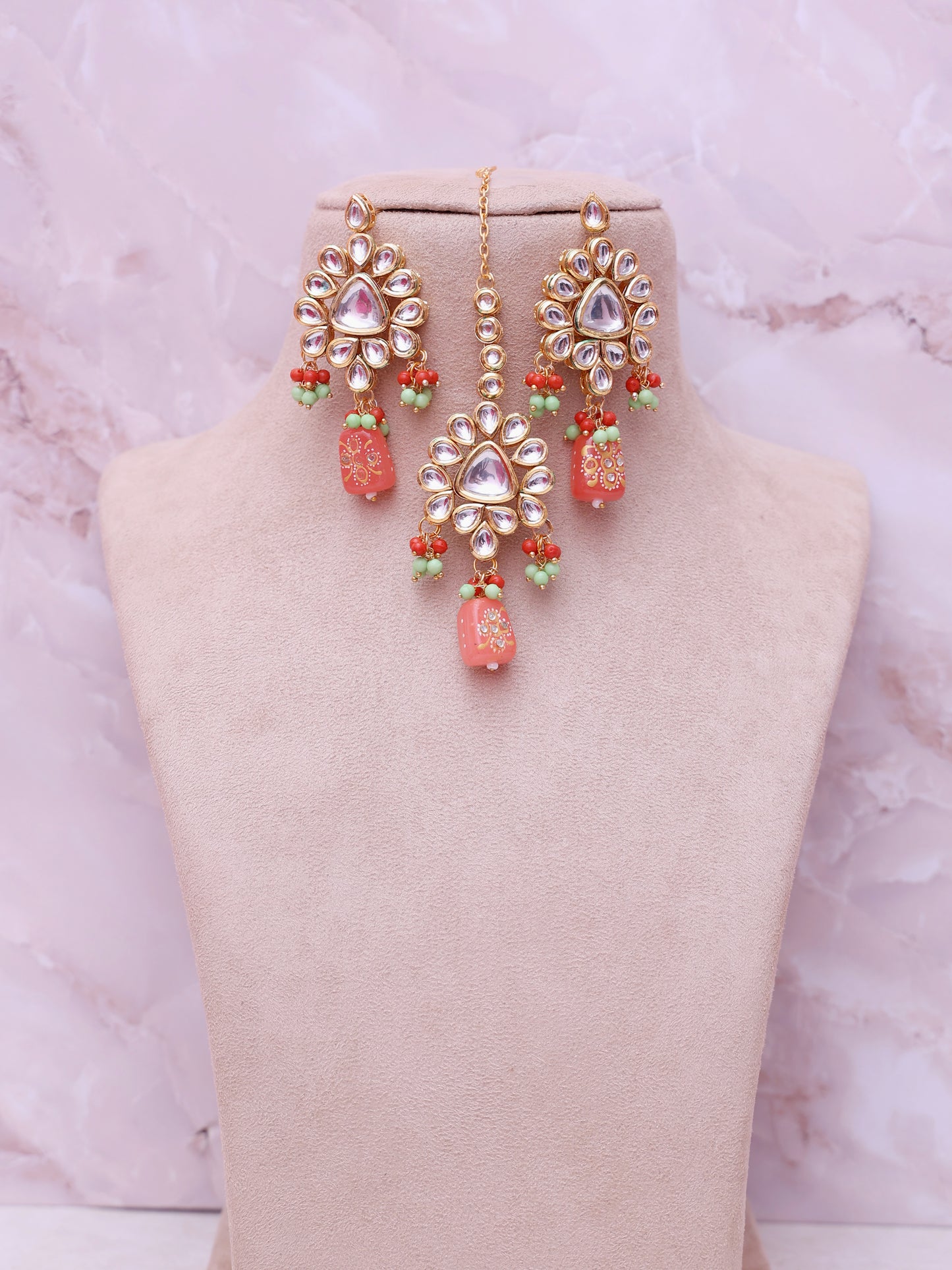 Peach Faeezah Necklace Set