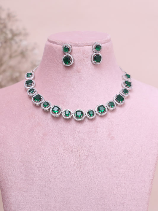 Emerald Holly AD Necklace Set