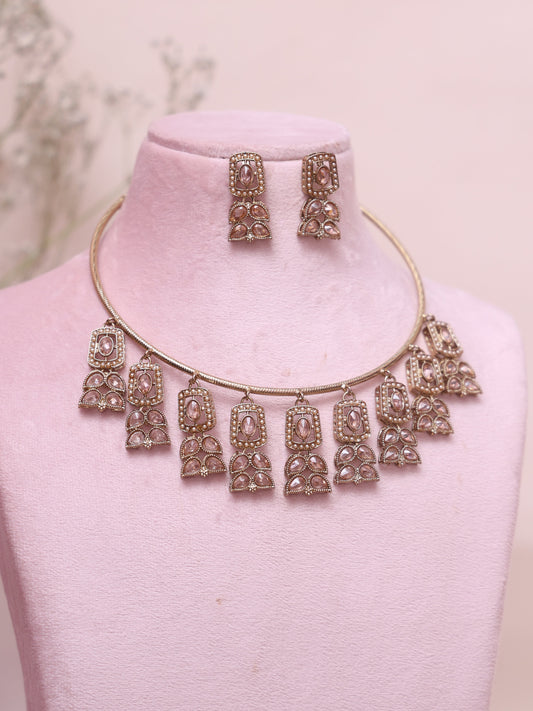 Golden Ikshu Hasli Necklace Set