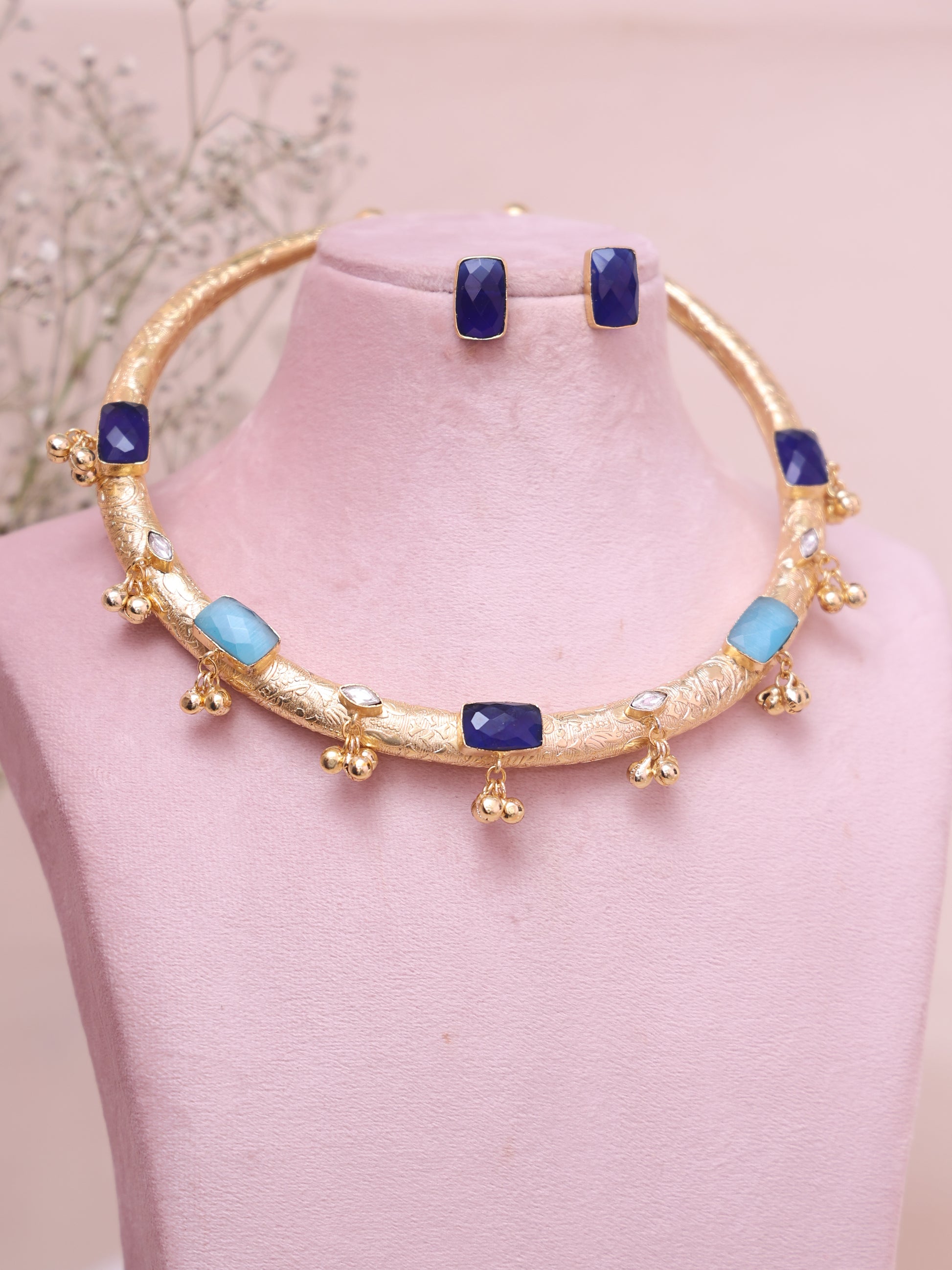 Aqua Blue Queen Ghungroo Hasli Necklace Set – Gehna Ghar