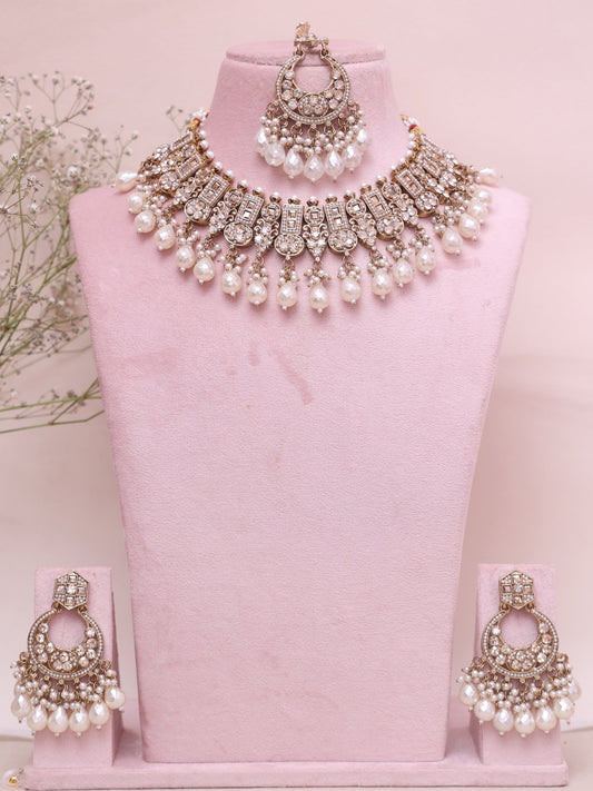 White Zeenat Necklace Set