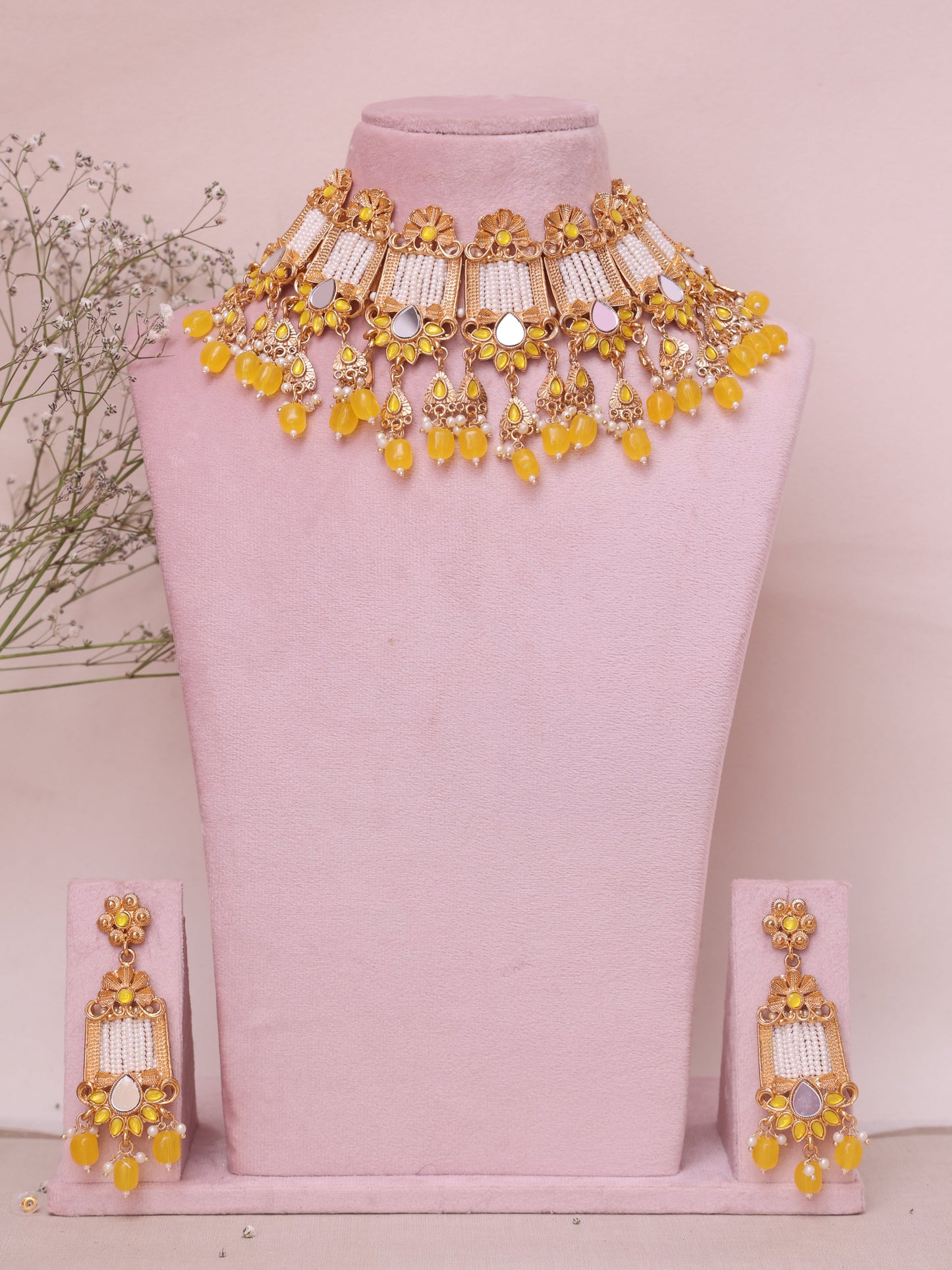 Yellow Aanchal Necklace Set