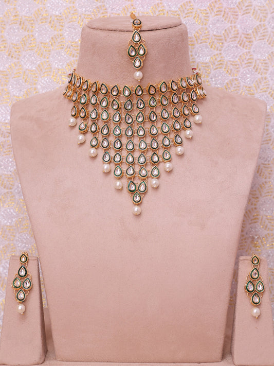 White Oliyarasi Necklace Set