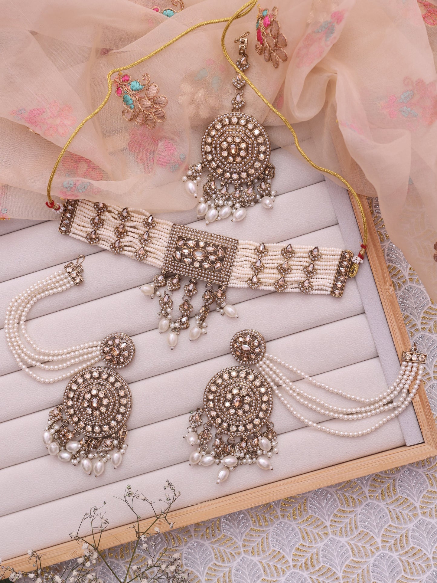 Ivory Vaishali Necklace