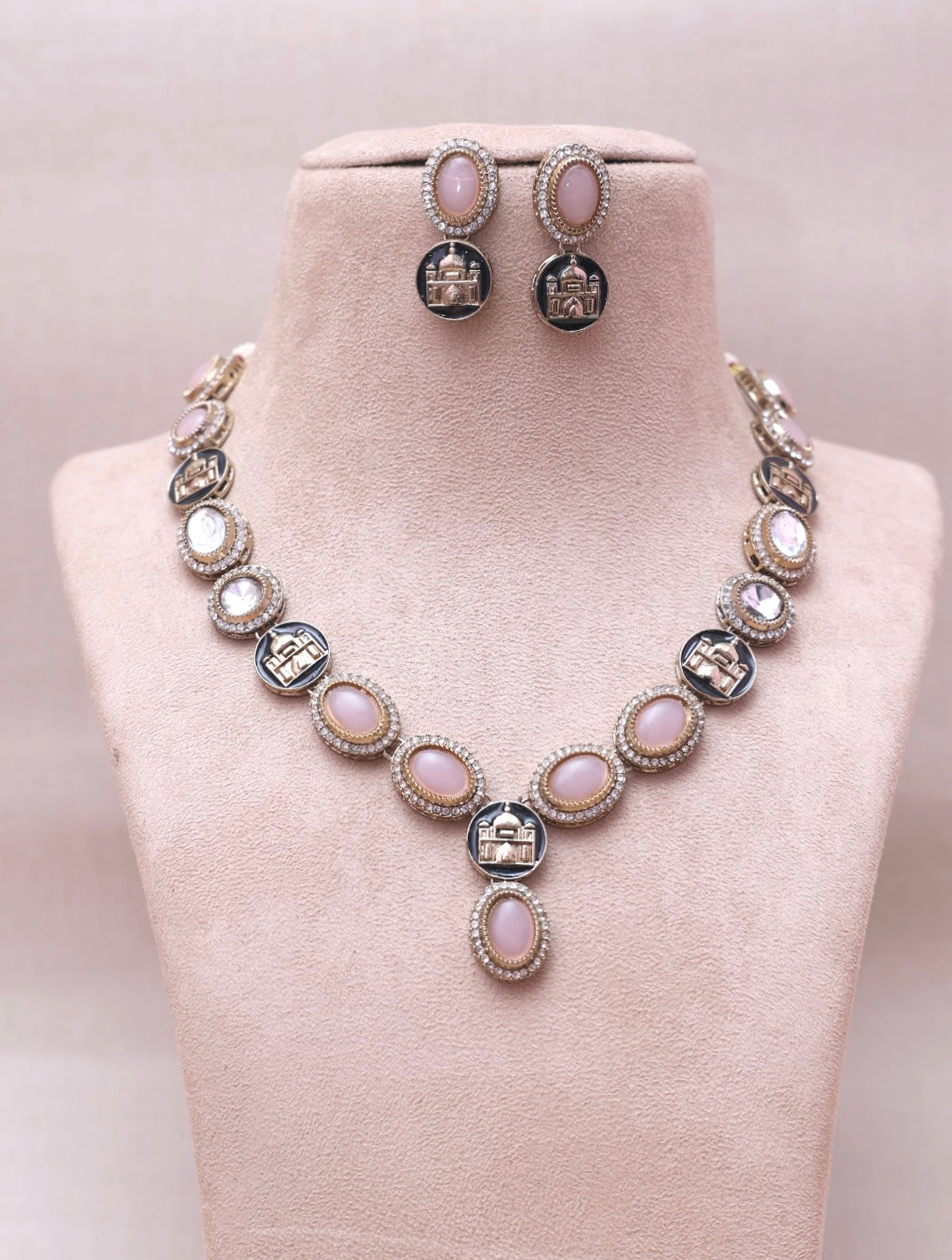 Lilac Taj Designer Necklace Set