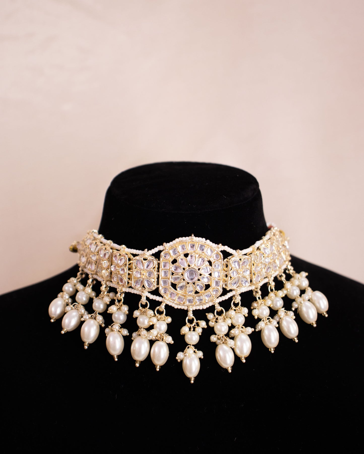 Ivory Swara Necklace Set