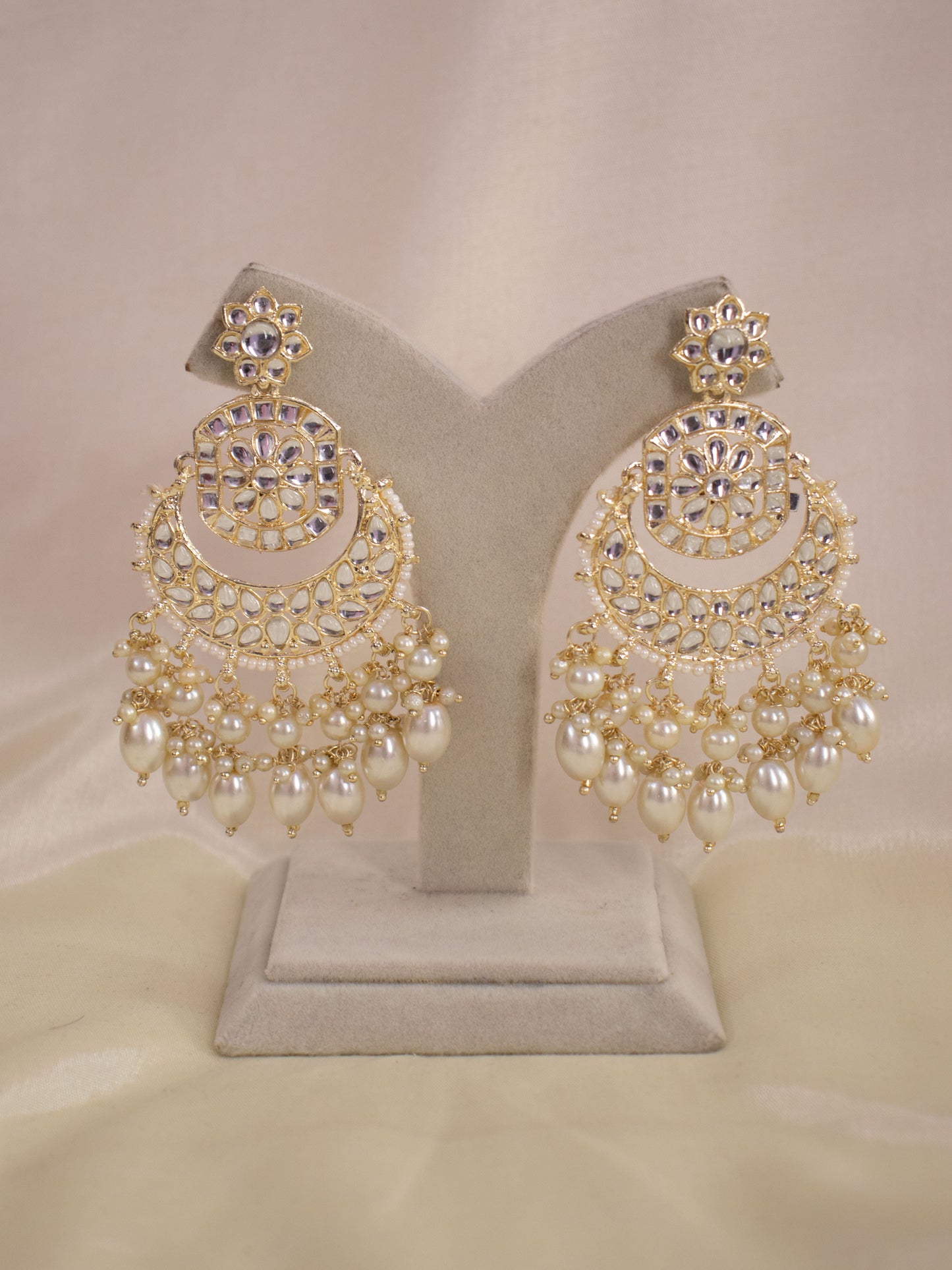 Ivory Swara Necklace Set