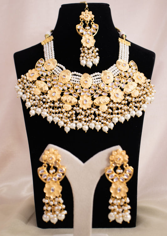 Golden Vedika Necklace Set