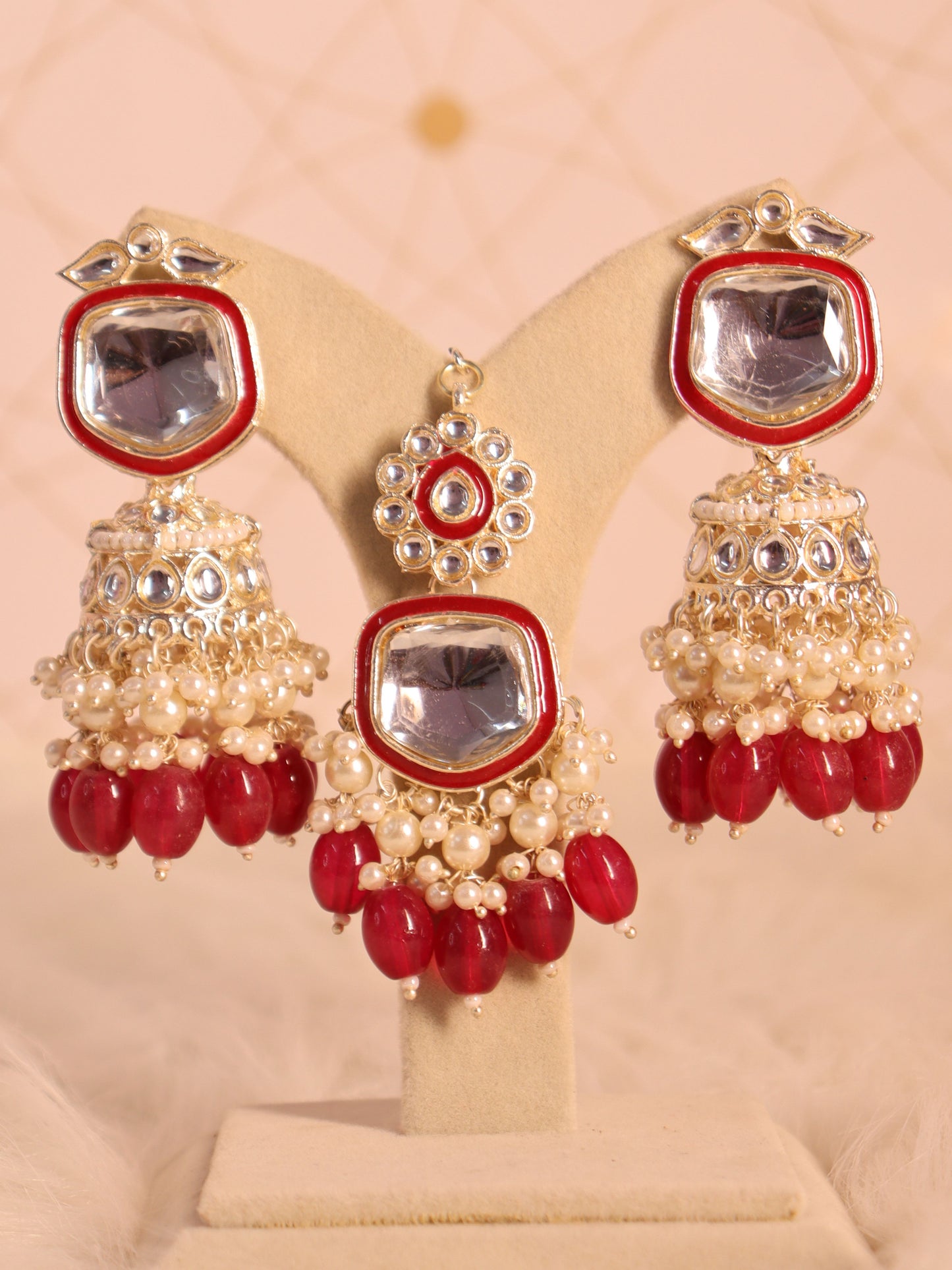 Red Akasya Kundan Necklace Set