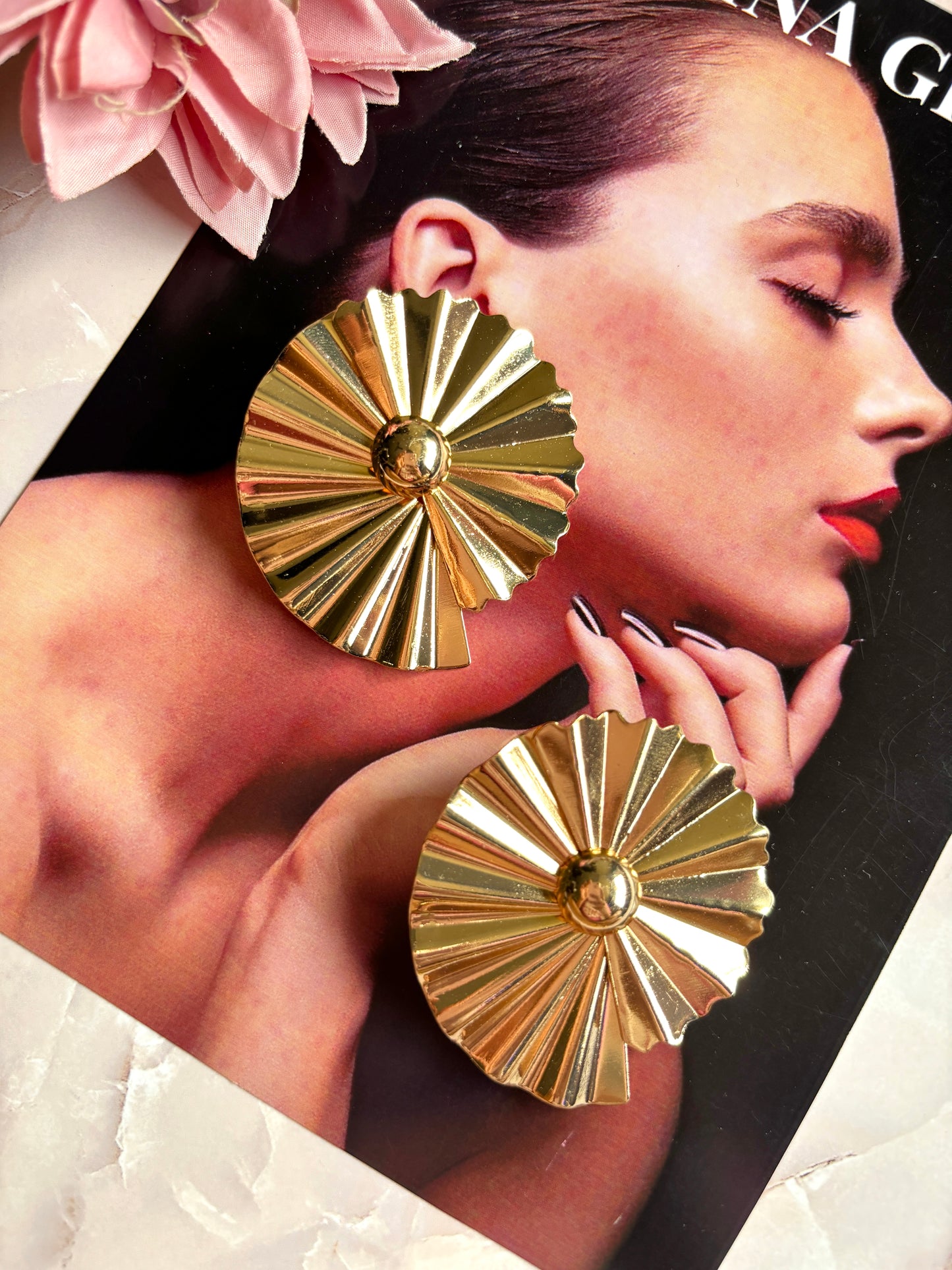 Golden Iha Western Earrings