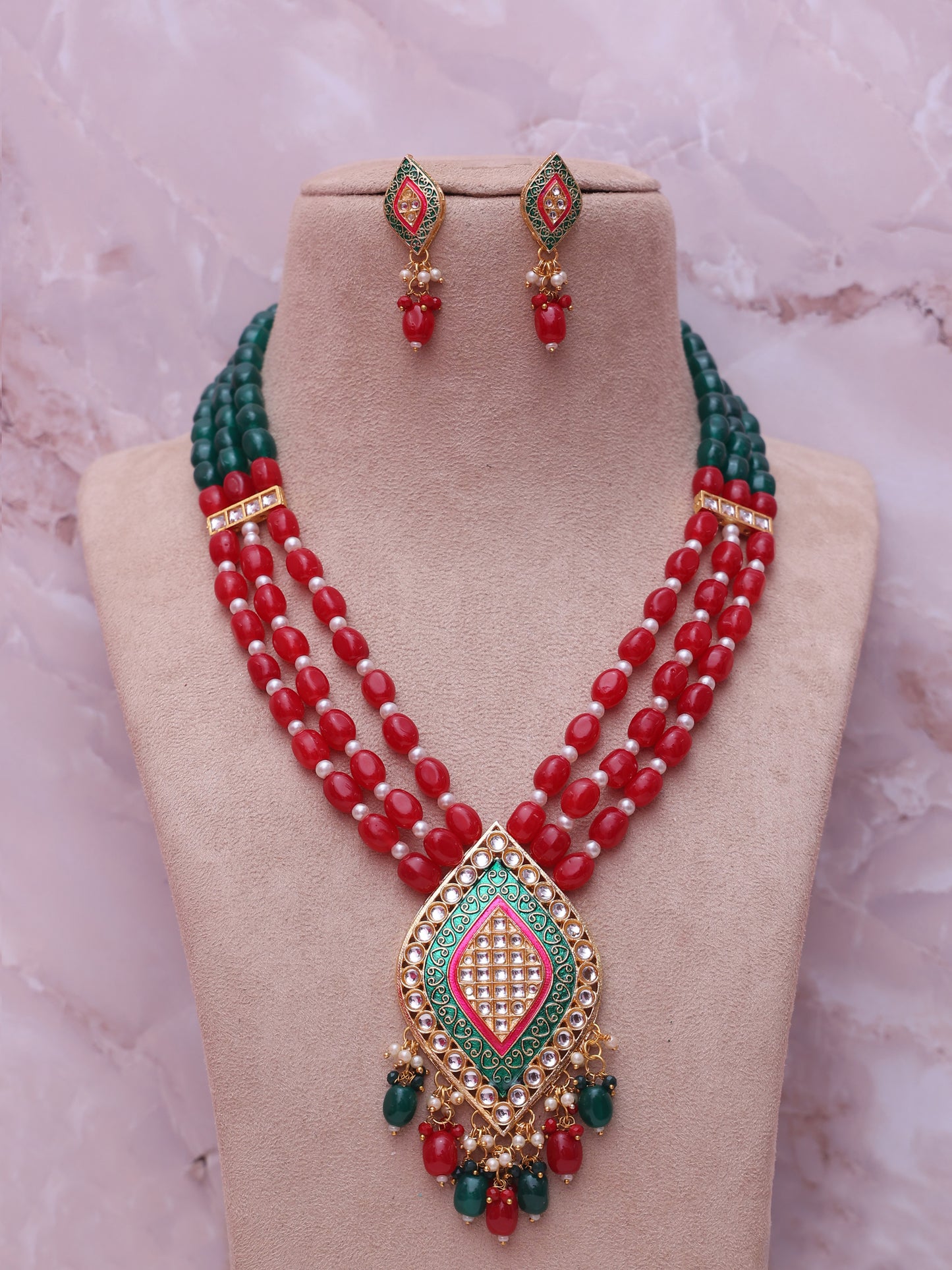 Red and Green Naavya Necklace Set