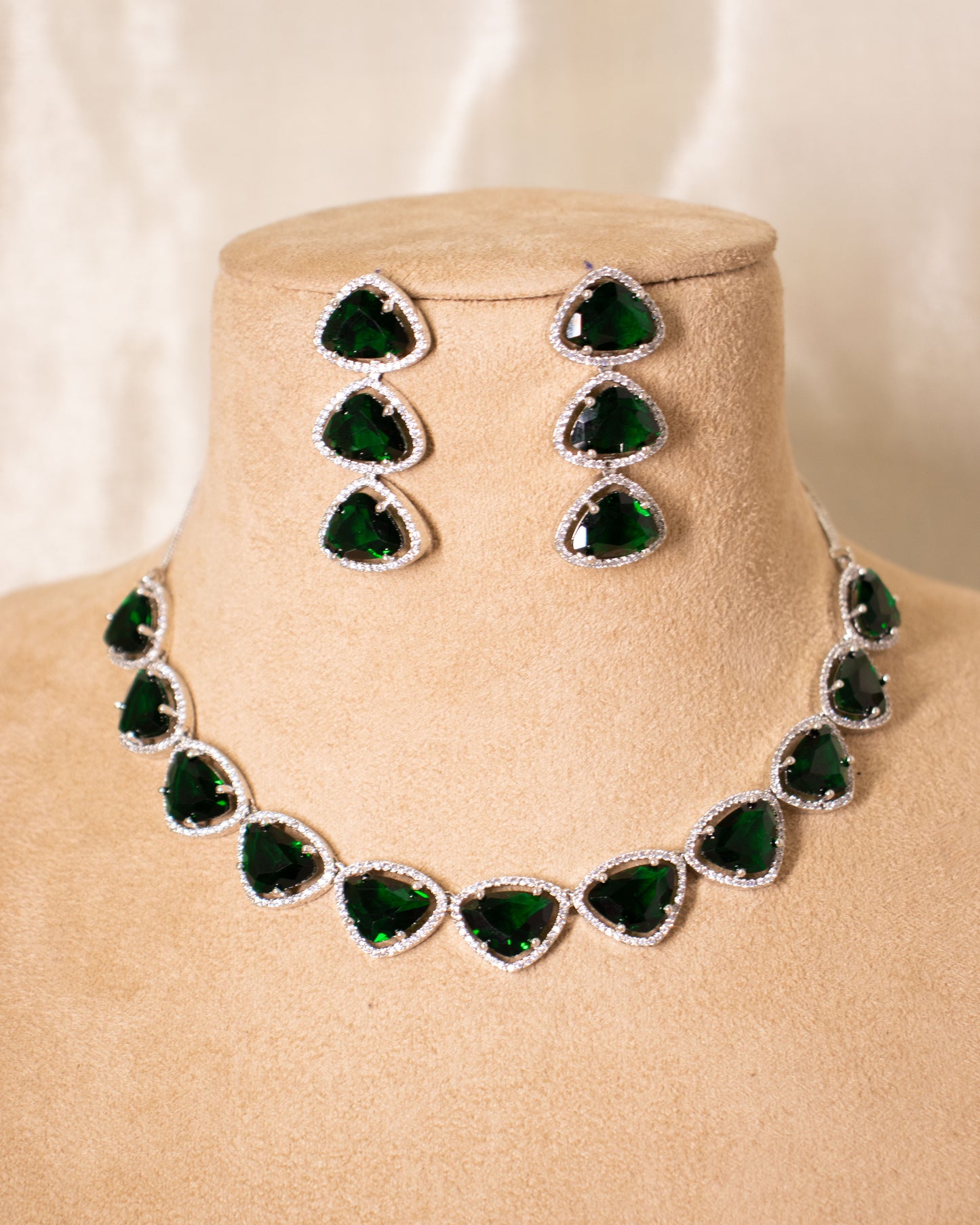 Emerald Lisa AD Necklace Set