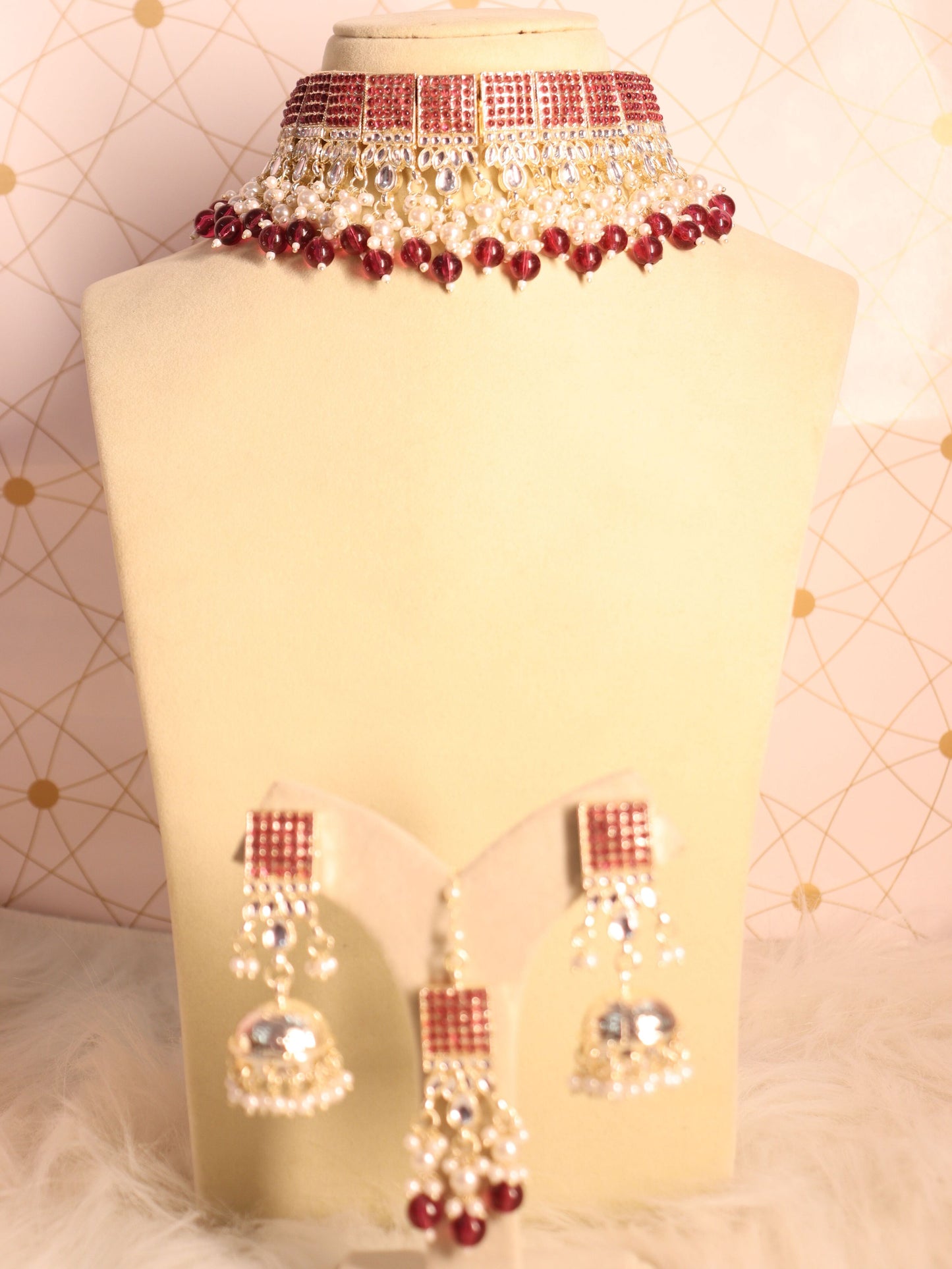 Maroon Aarvi Choker Necklace Set