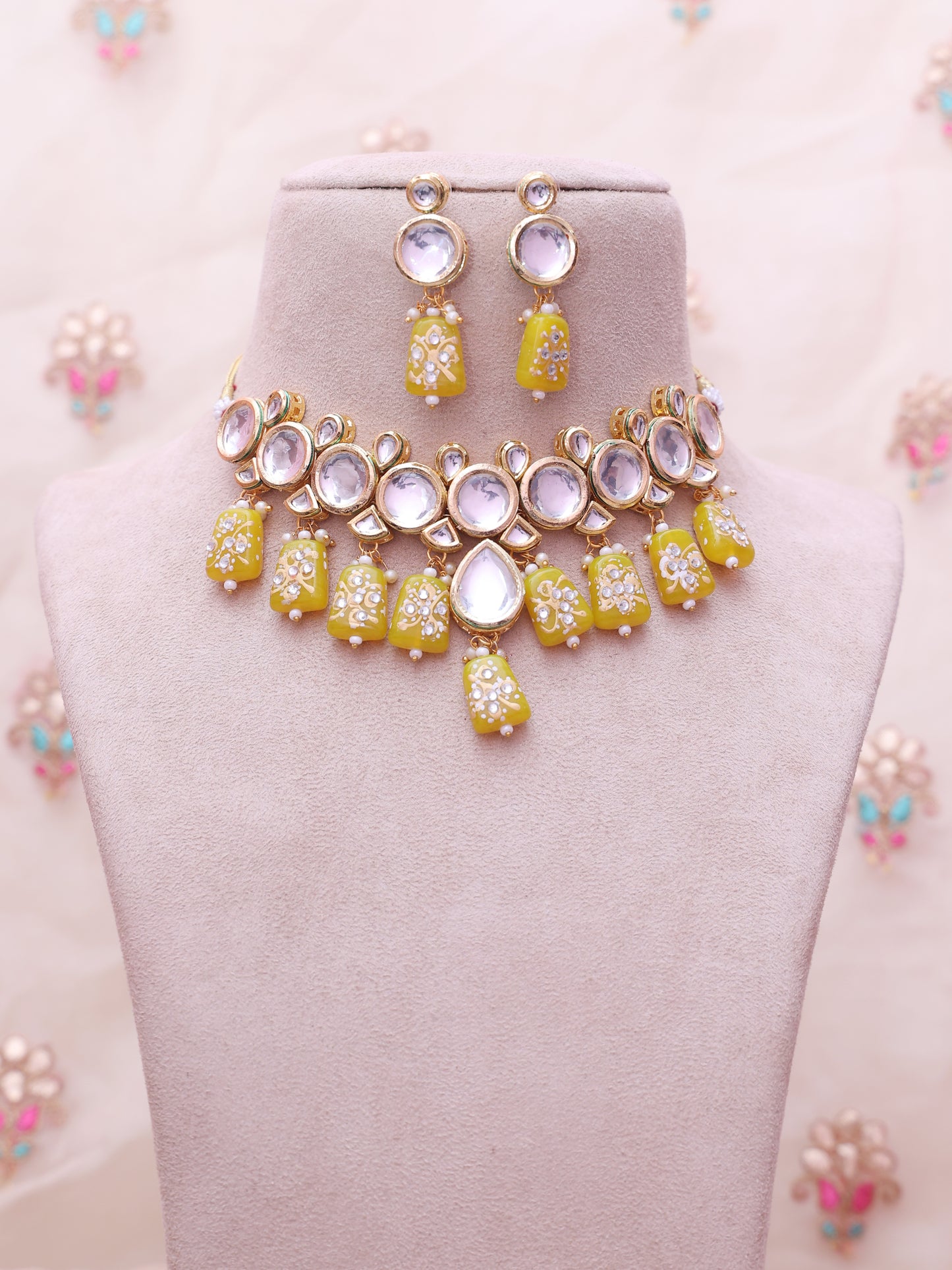 Yellow Yaduni Necklace Set