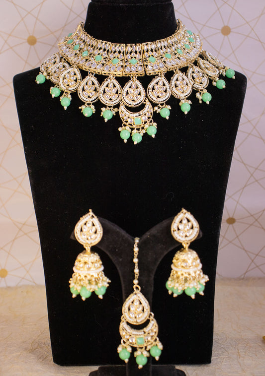 Green Shreyashi Necklace Set