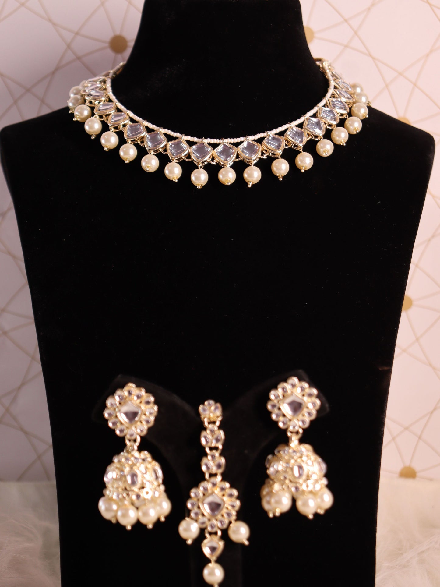 Ivory Daya Necklace Set