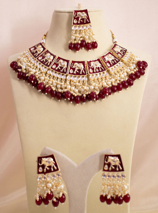 Maroon Puruvi Necklace Set