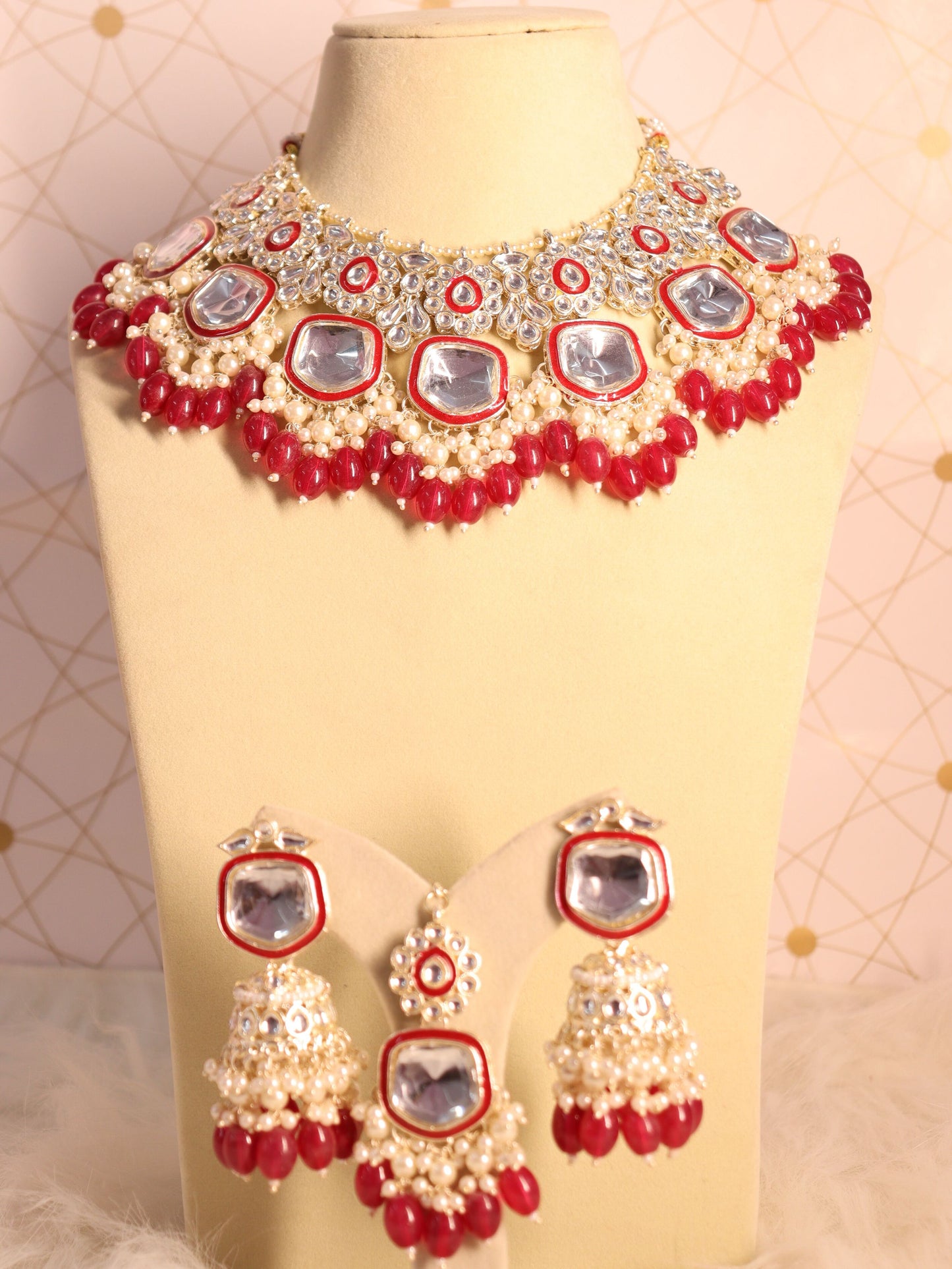 Red Akasya Kundan Necklace Set