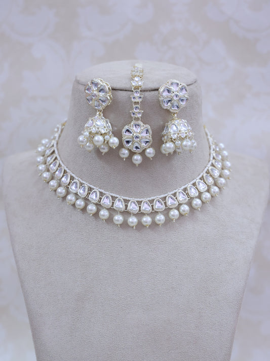 White Tamia Necklace Set