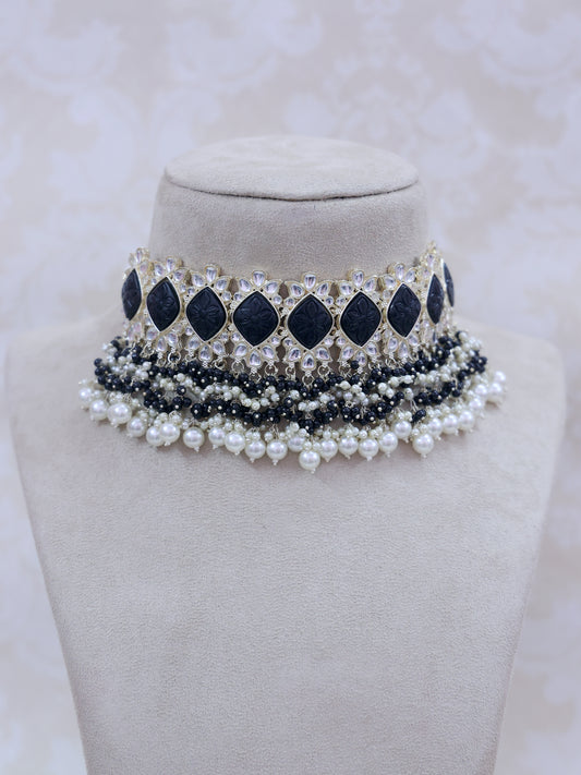 Black Dhruvee Necklace Set