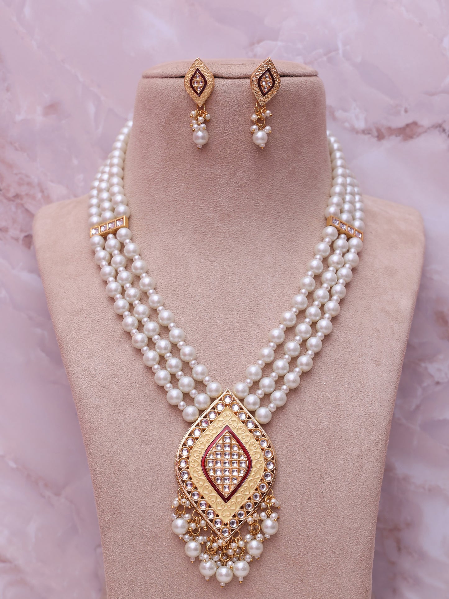 White Naavya Necklace Set