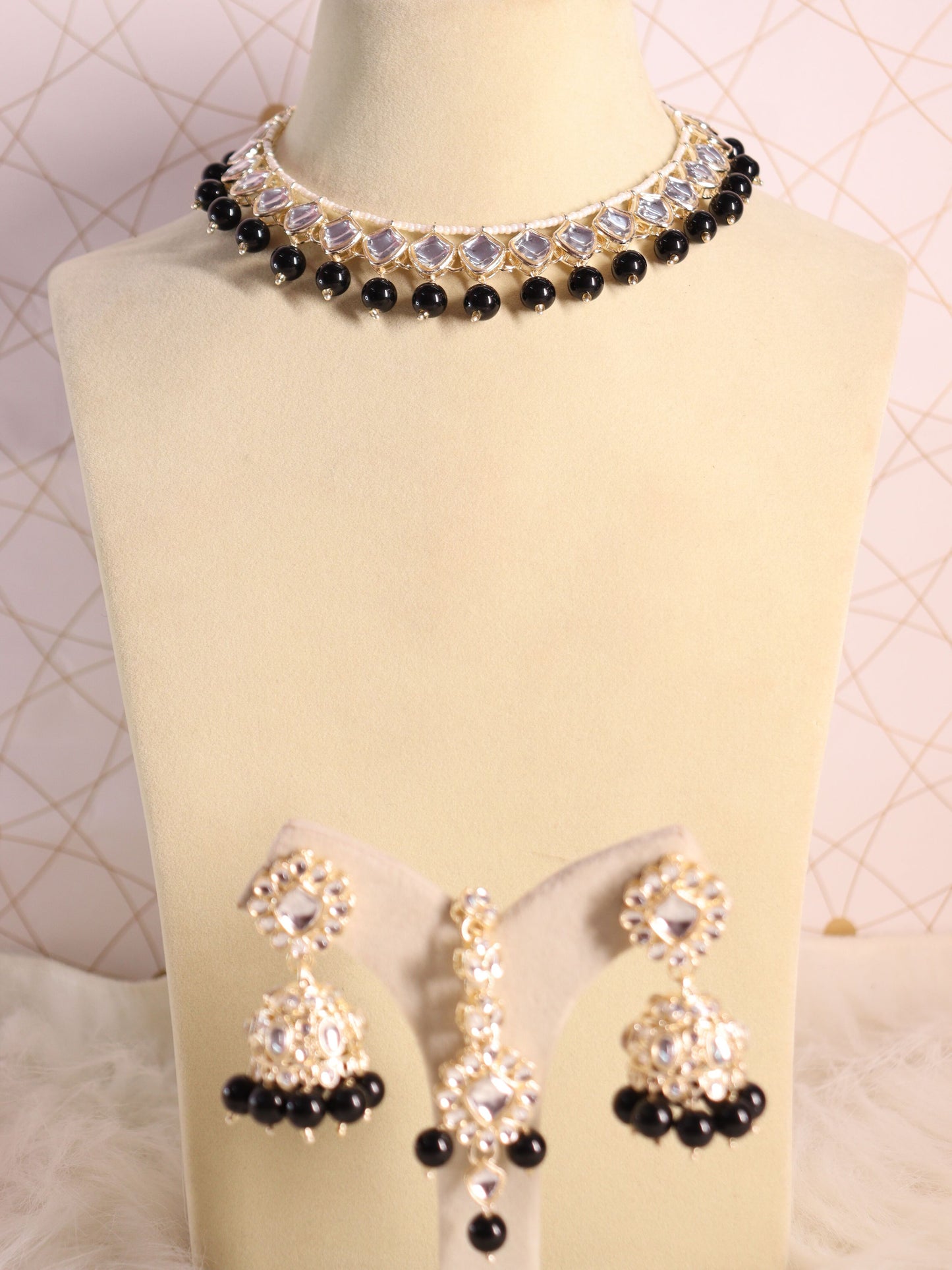 Black Daya Necklace Set