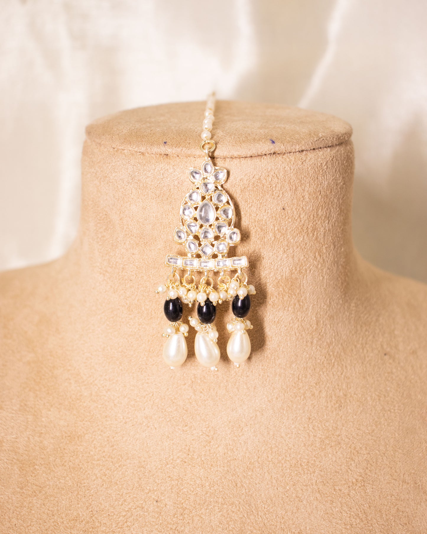 Black Soha Jewellery Set