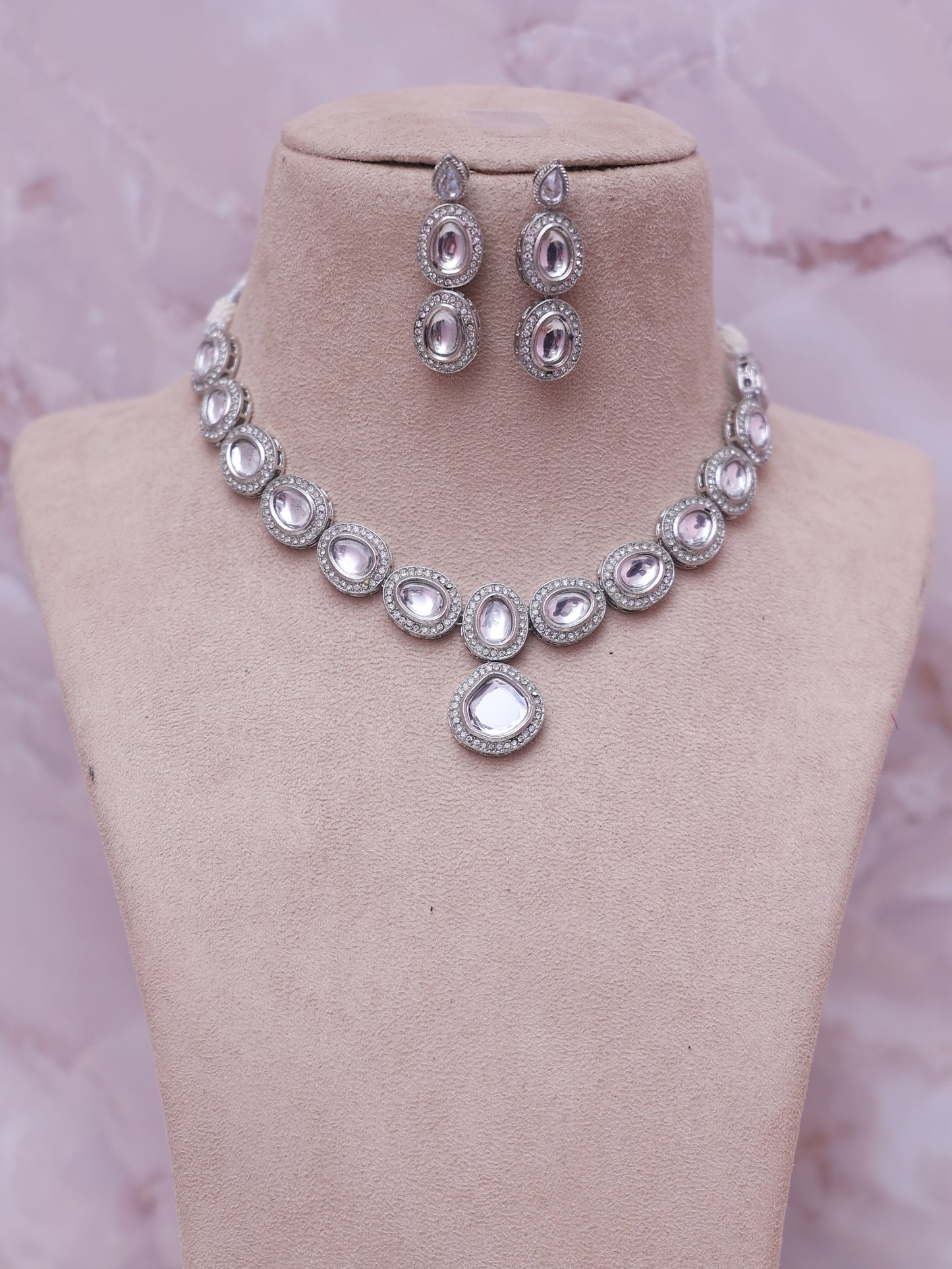 Silver Zahra Necklace Set