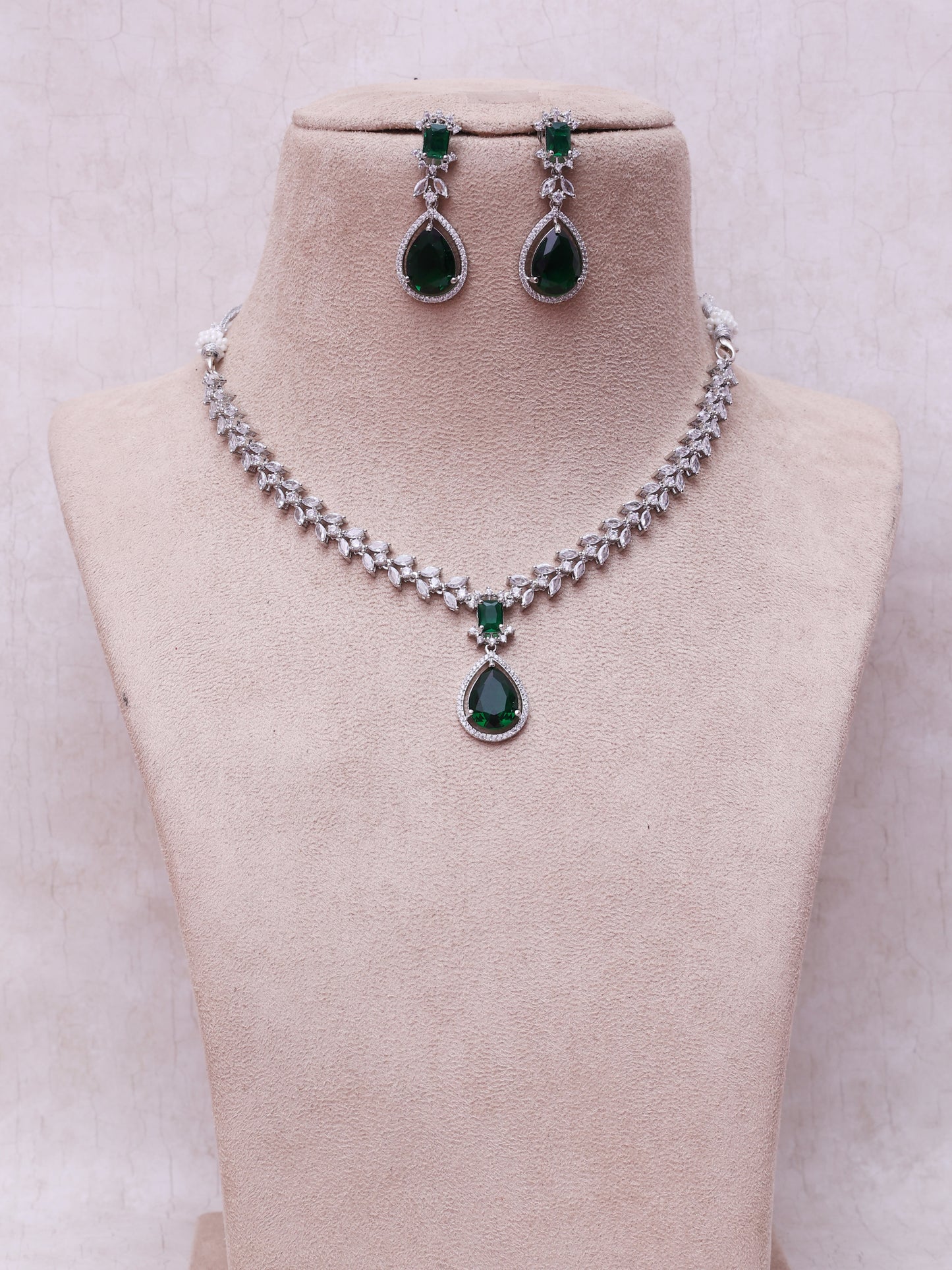 Emerald Xelia AD Necklace Set