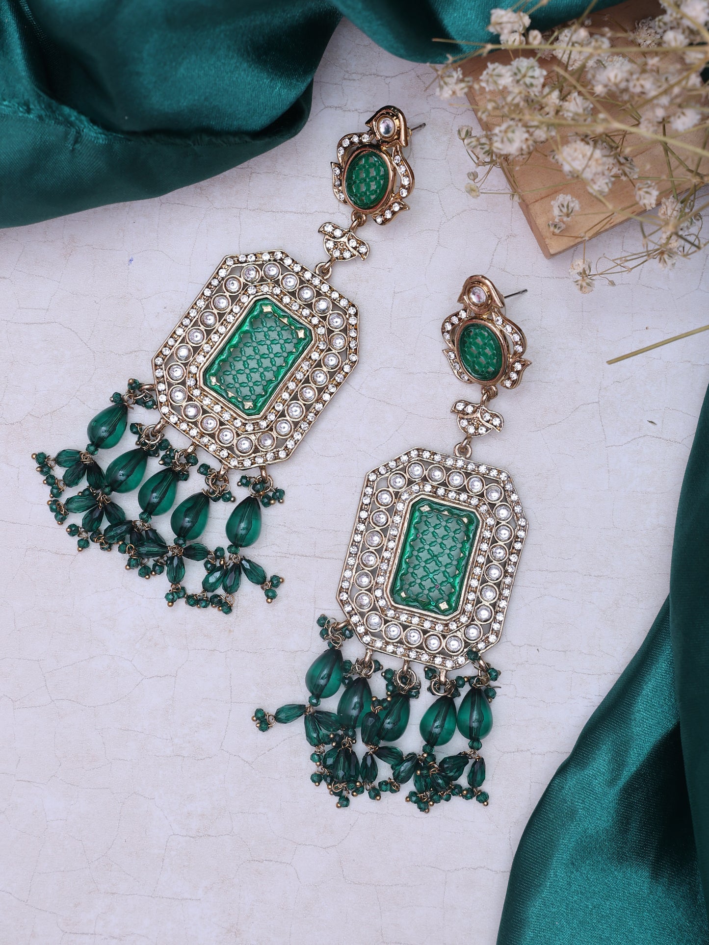 Emerald Aaghnya Designer Earrings